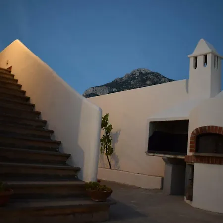 Canne Al Vento 3* Galtellì