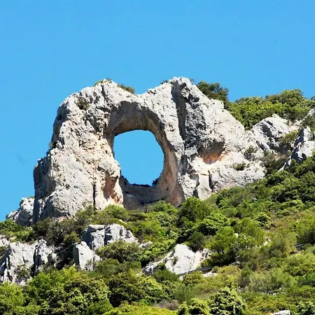 Canne Al Vento Bed and Breakfast Galtellì